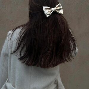 Pico Copenhagen Silver Bow Hair Clip